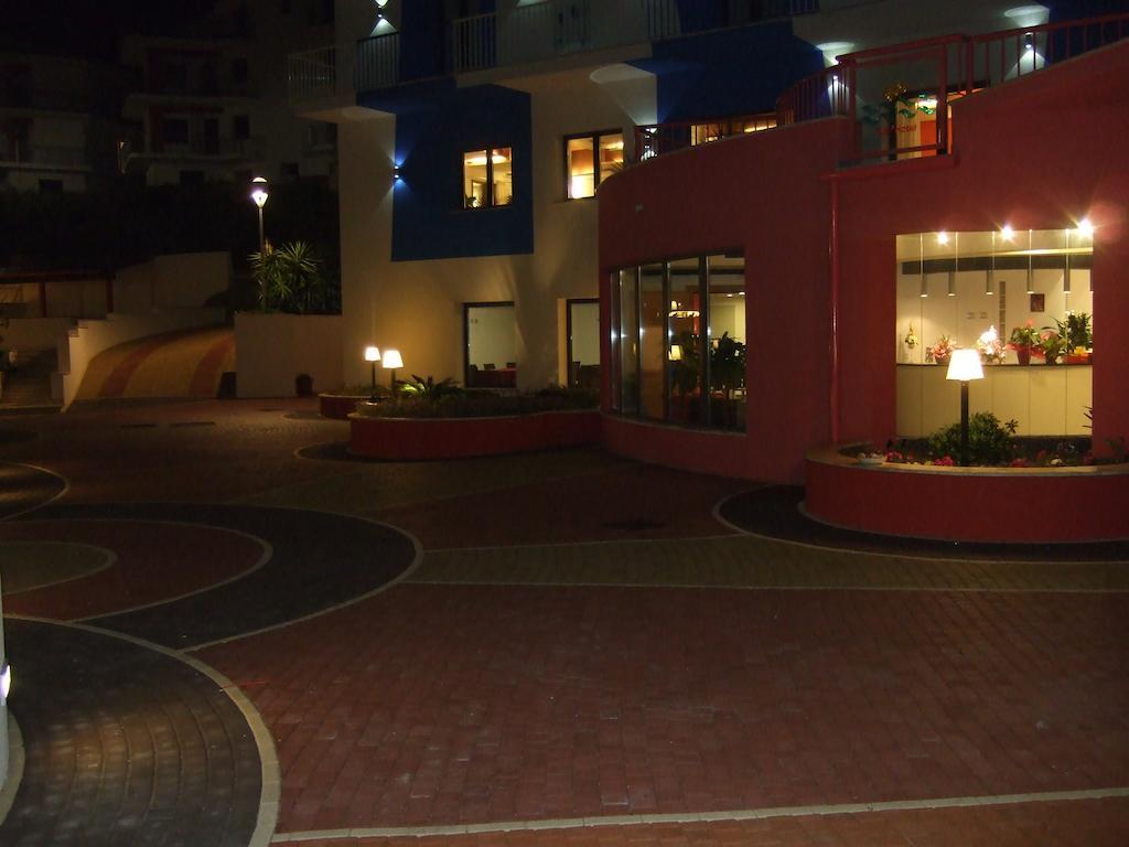 Tus'Hotel Castel di Tusa Zewnętrze zdjęcie