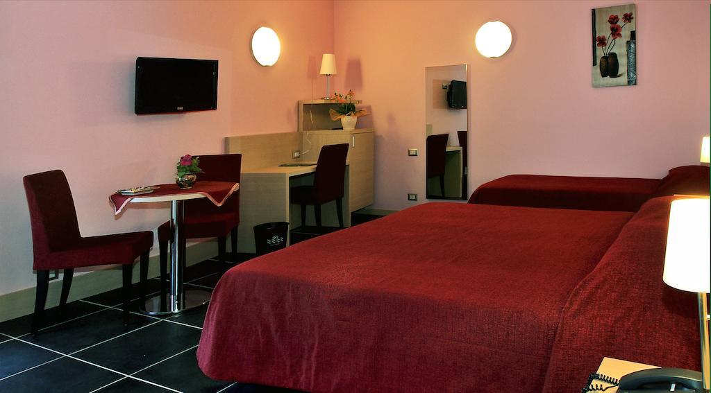 Tus'Hotel Castel di Tusa Pokój zdjęcie